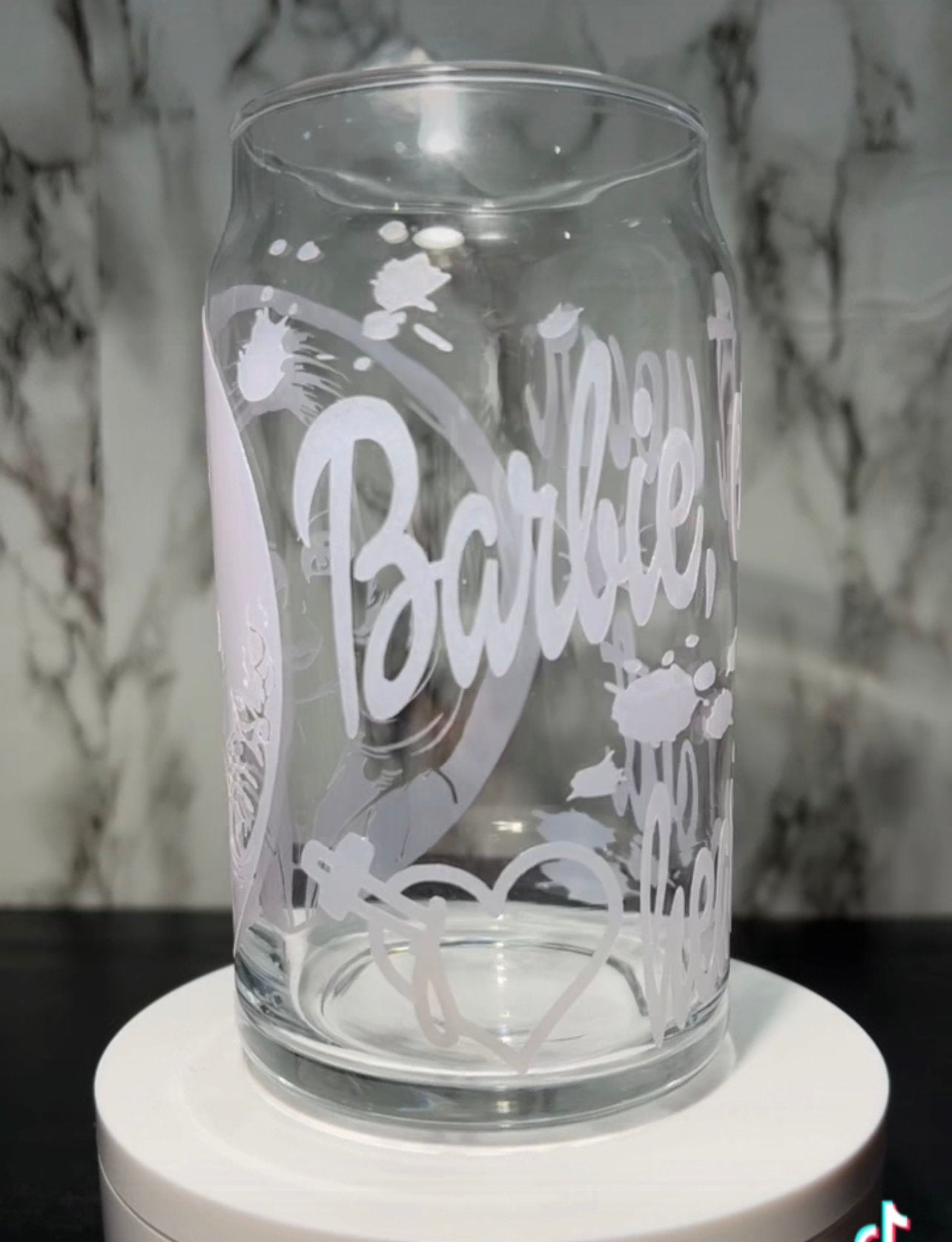 Tiffany Bride of Chucky Child’s Play color changing permanent vinyl on a libbey beer can glass