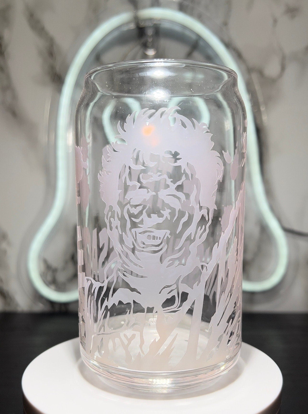 The Texas Chainsaw Massacre Leatherface cold color red changing permanent vinyl libbey beer can glass