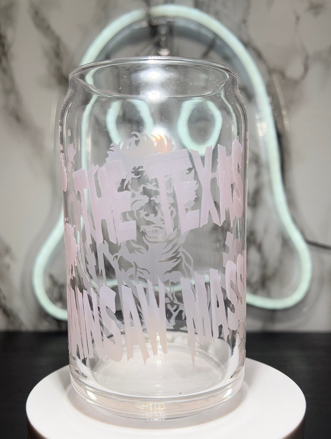 The Texas Chainsaw Massacre Leatherface cold color red changing permanent vinyl libbey beer can glass