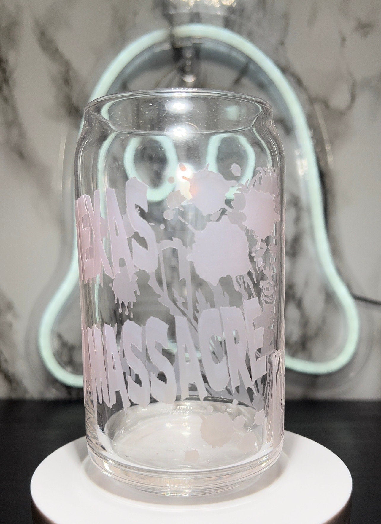 The Texas Chainsaw Massacre Leatherface cold color red changing permanent vinyl libbey beer can glass