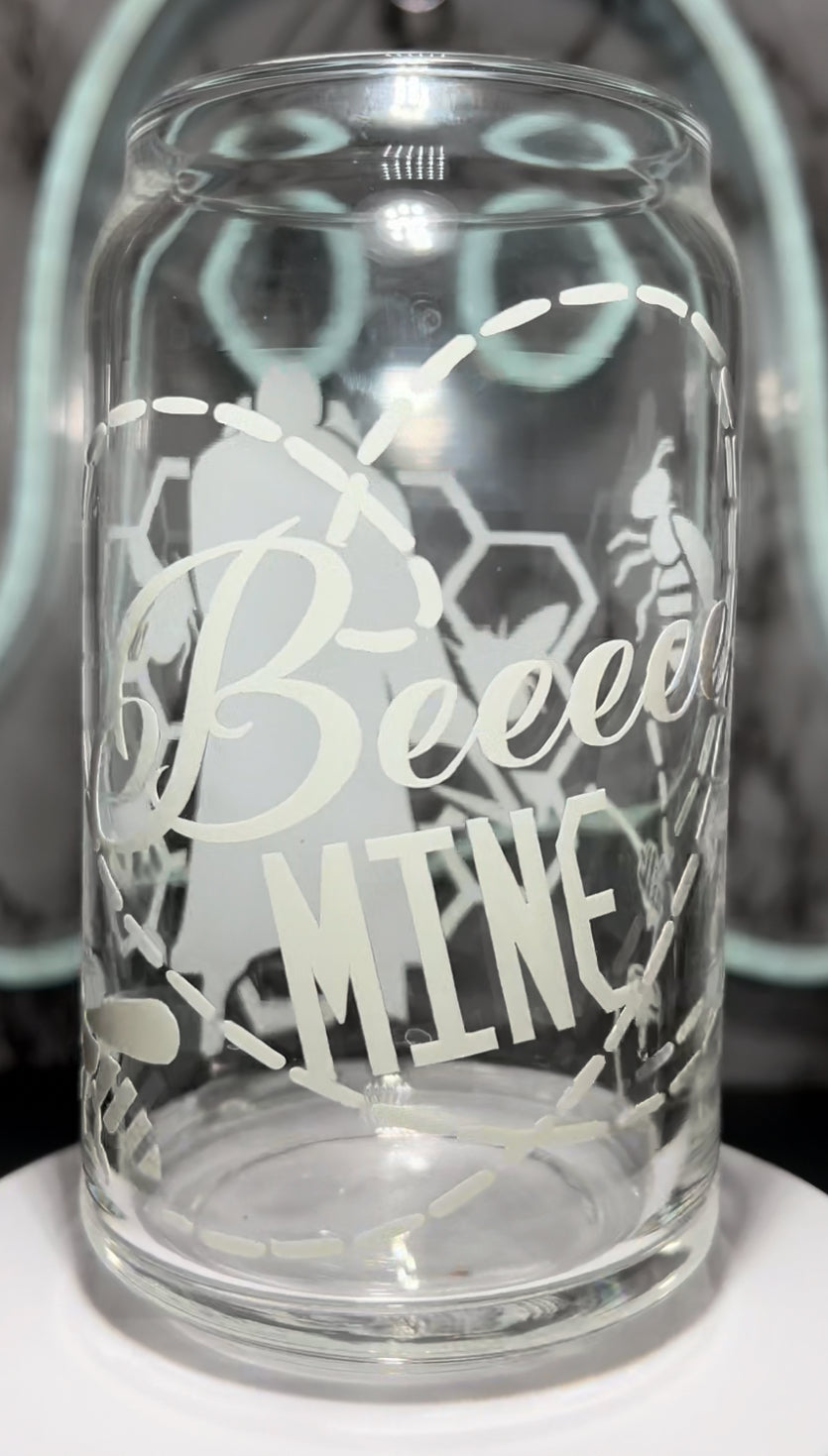 Valentine’s Day Candyman color changing permanent vinyl on a libbey beer can glass