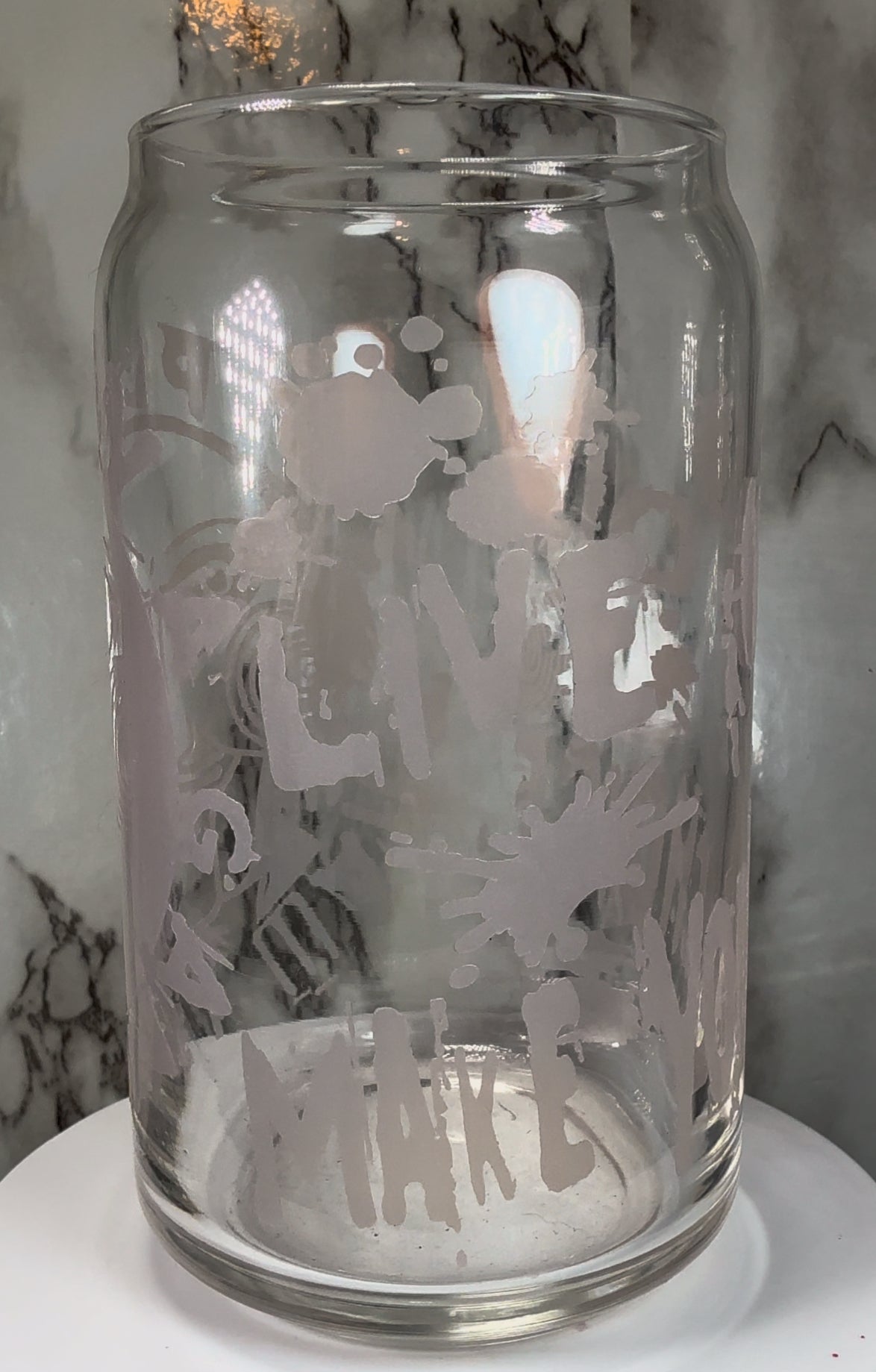 Jigsaw SAW Horror color changing red permanently vinyl on a libbey beer can glass.