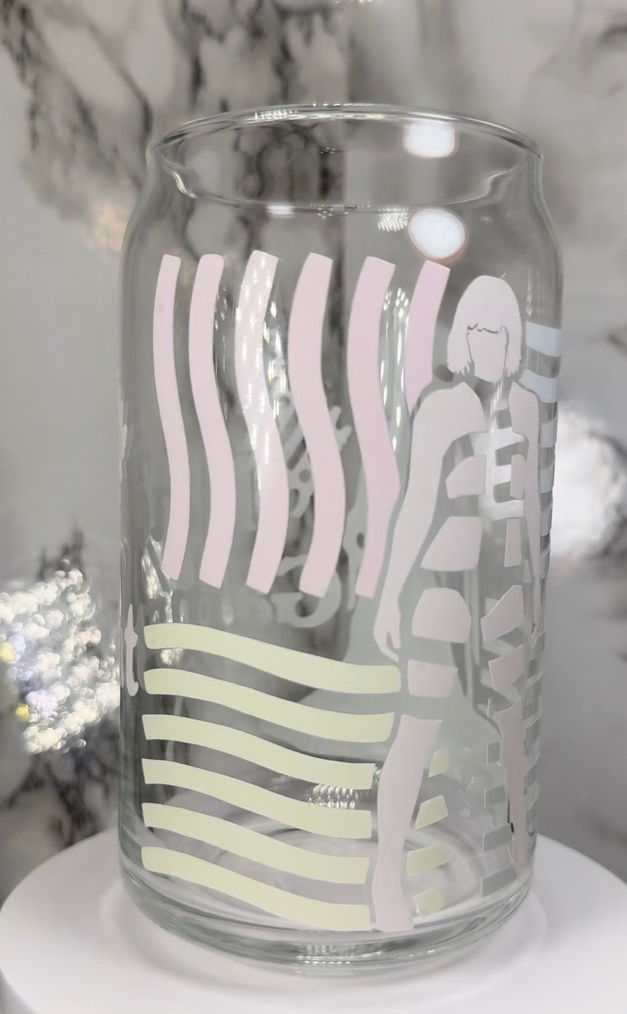 Fifth Element multi color changing permanent vinyl on a libbey beer can glass