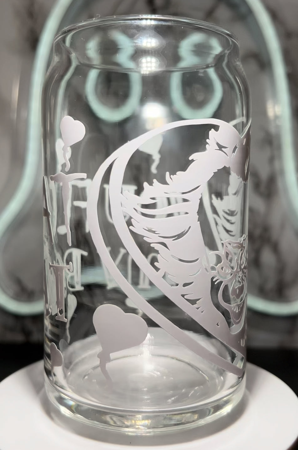 Pennywise Valentine’s Day color changing permanent vinyl on a libbey beer can glass