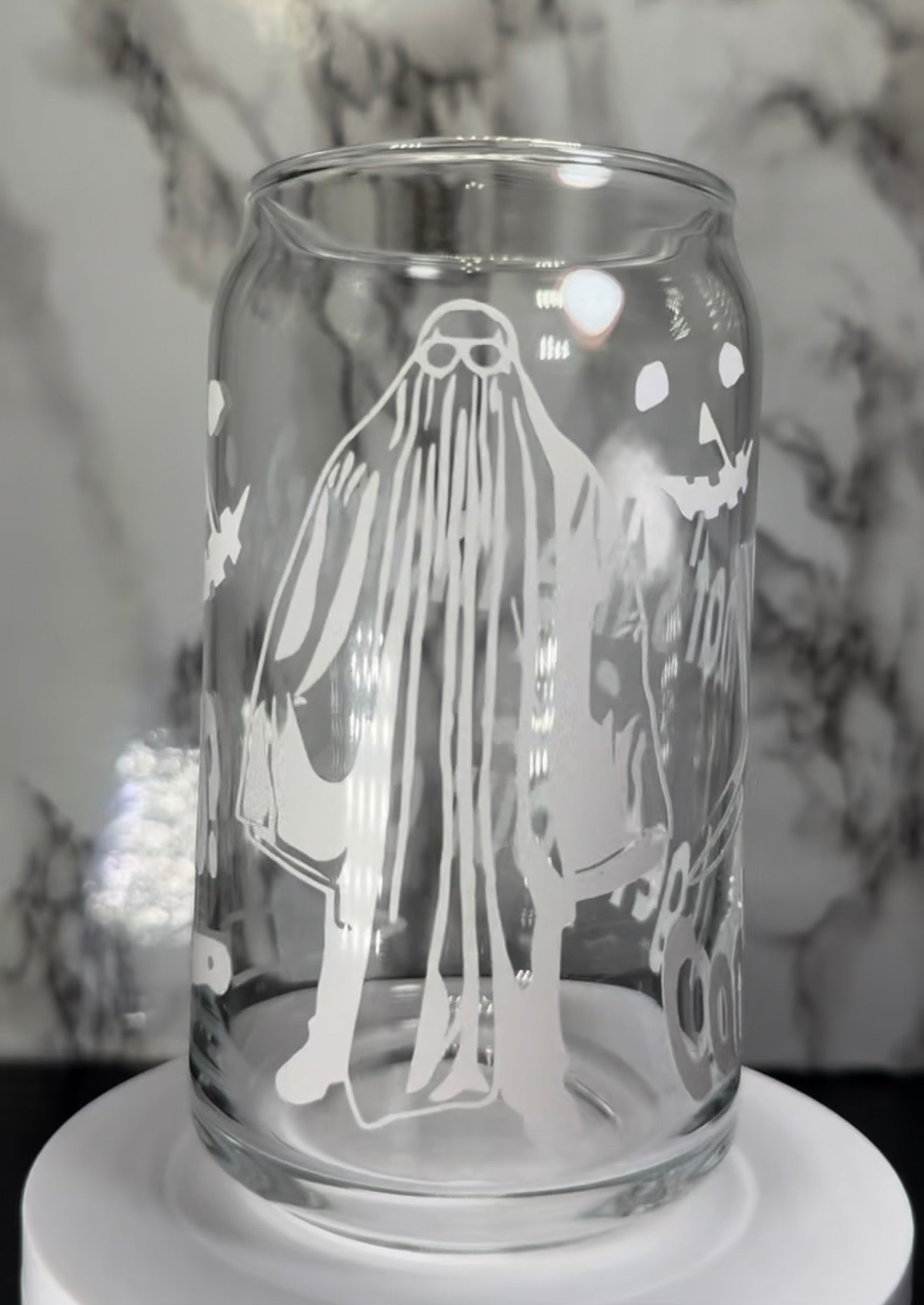 Ghost Bob Halloween Michael Myers color changing black and orange permanent vinyl on libbey beer can glass