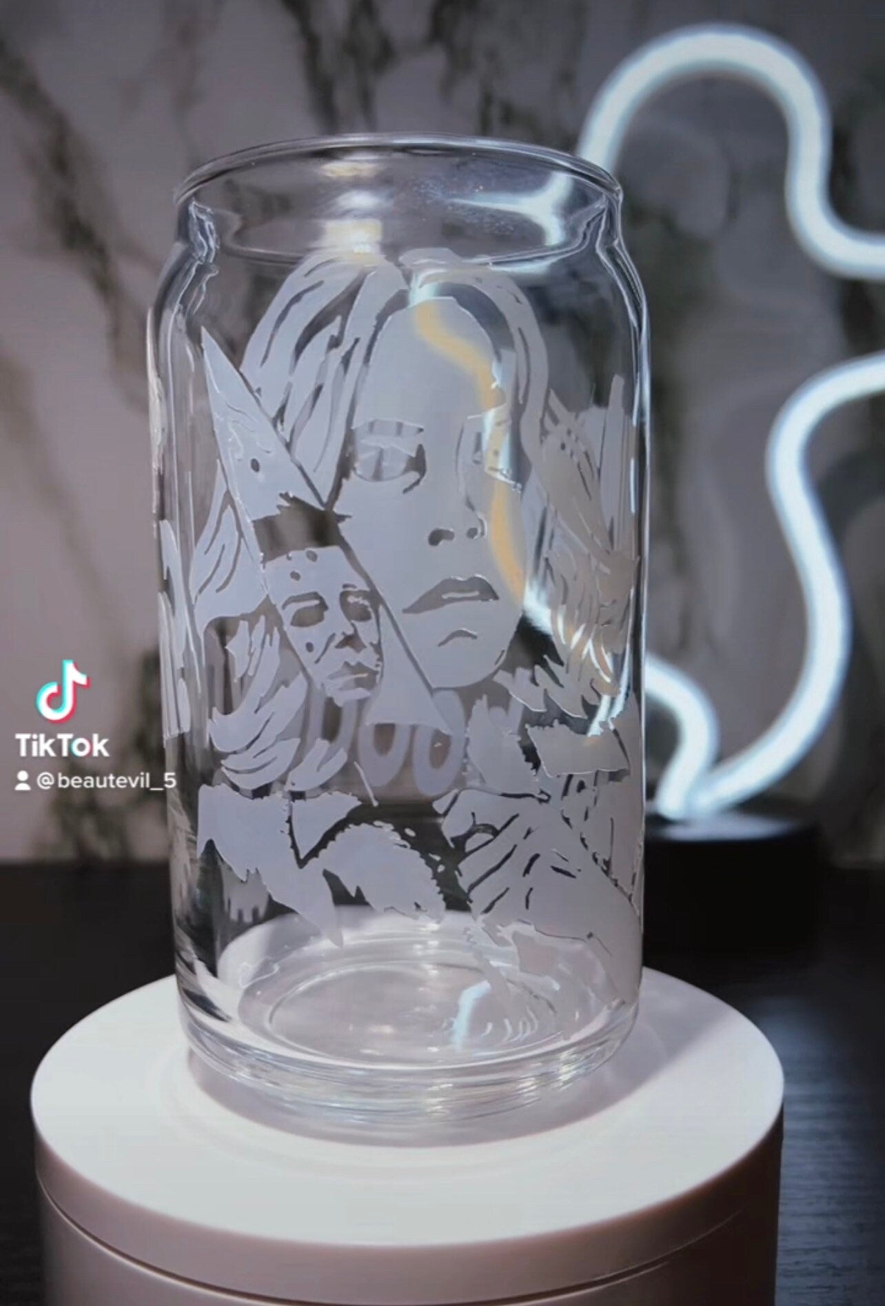 Laurie Strode color changing orange permanent vinyl on libbey beer can glass
