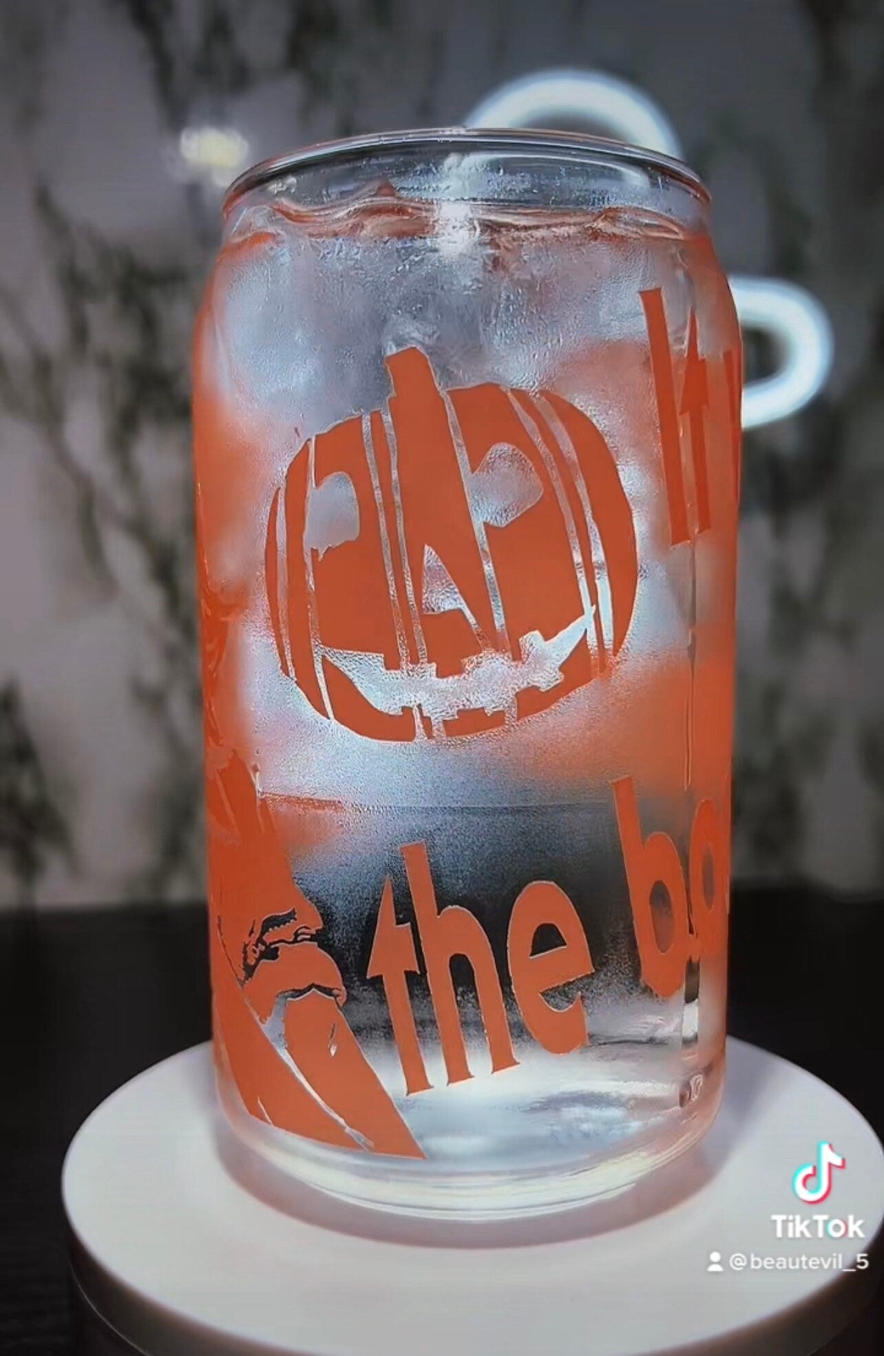 Laurie Strode color changing orange permanent vinyl on libbey beer can glass