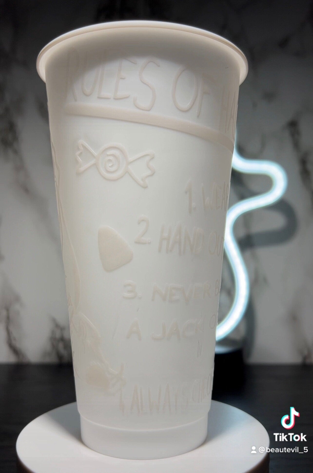 Sam w/bag  Trick R Treat Design 1 Color changing permanent vinyl on a white cold cup