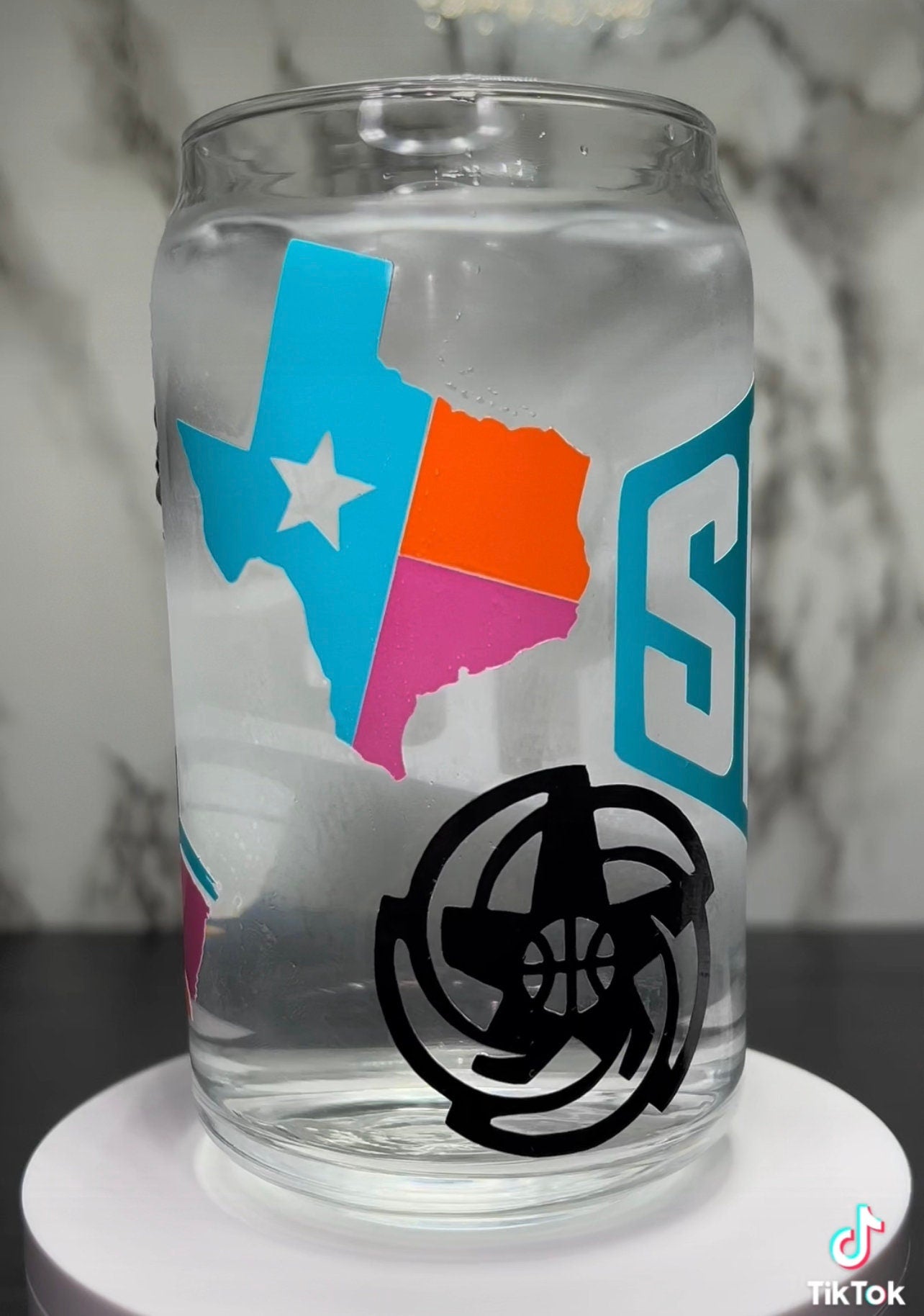 Color changing San Antonio Spurs permanent changing vinyl on a libbey beer can glass