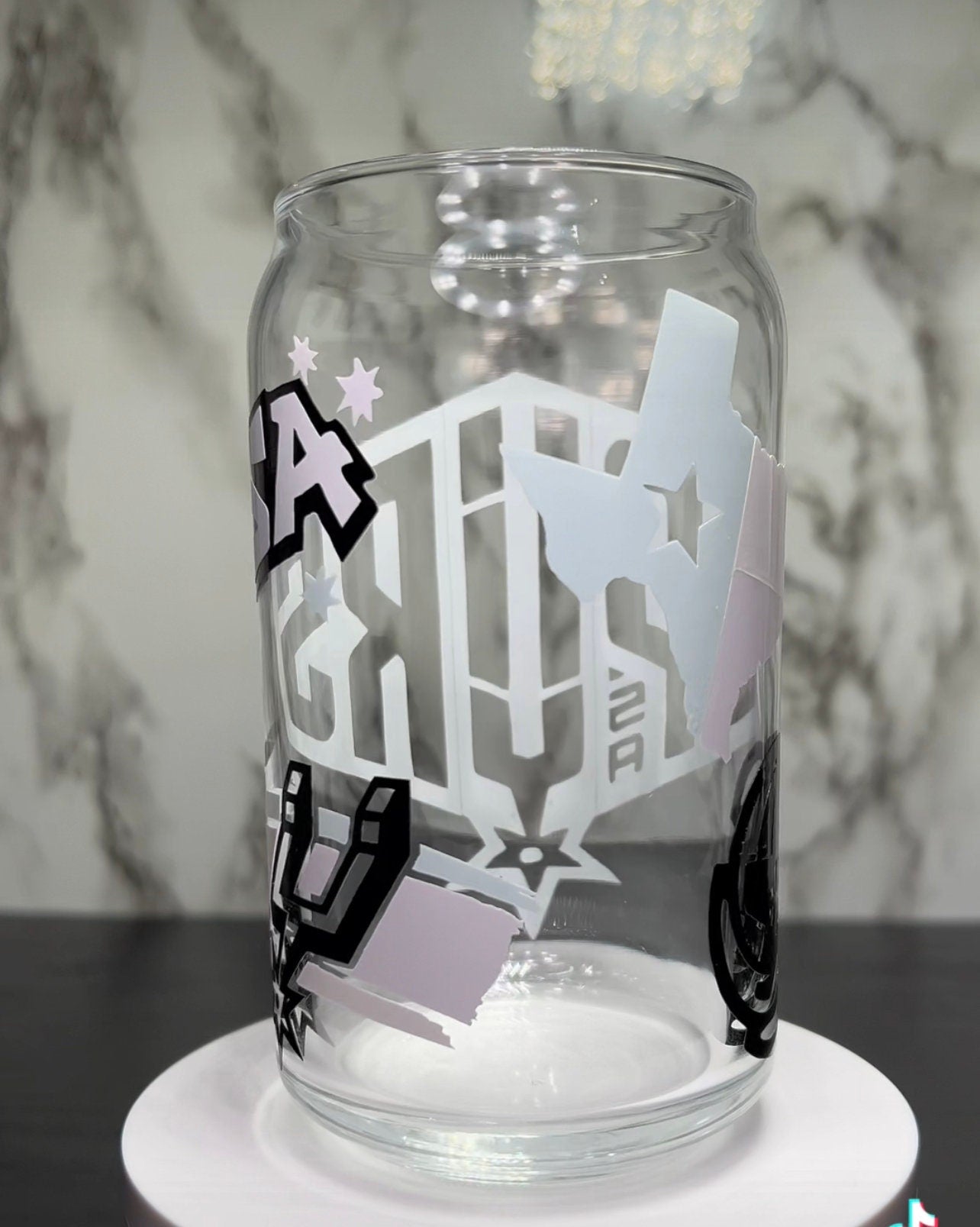 Color changing San Antonio Spurs permanent changing vinyl on a libbey beer can glass