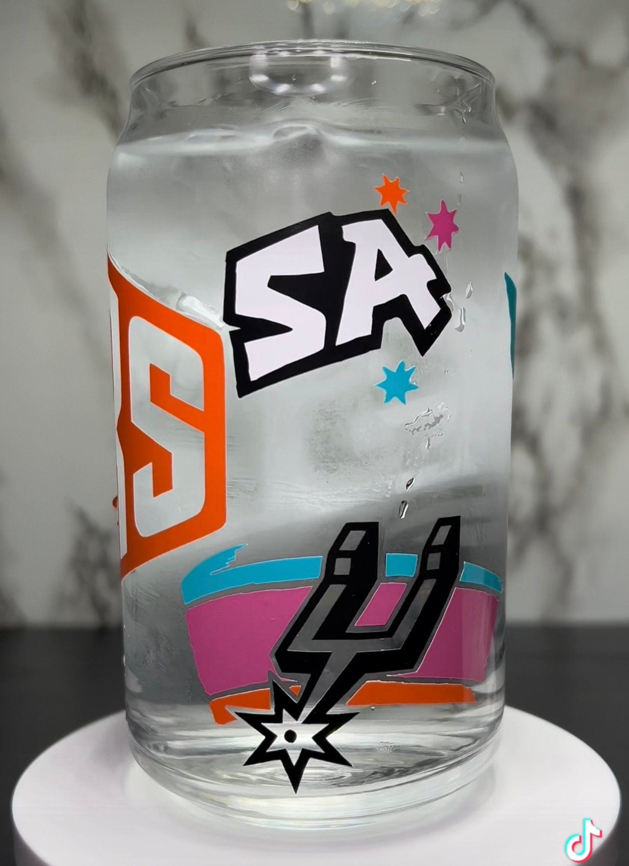 Color changing San Antonio Spurs permanent changing vinyl on a libbey beer can glass