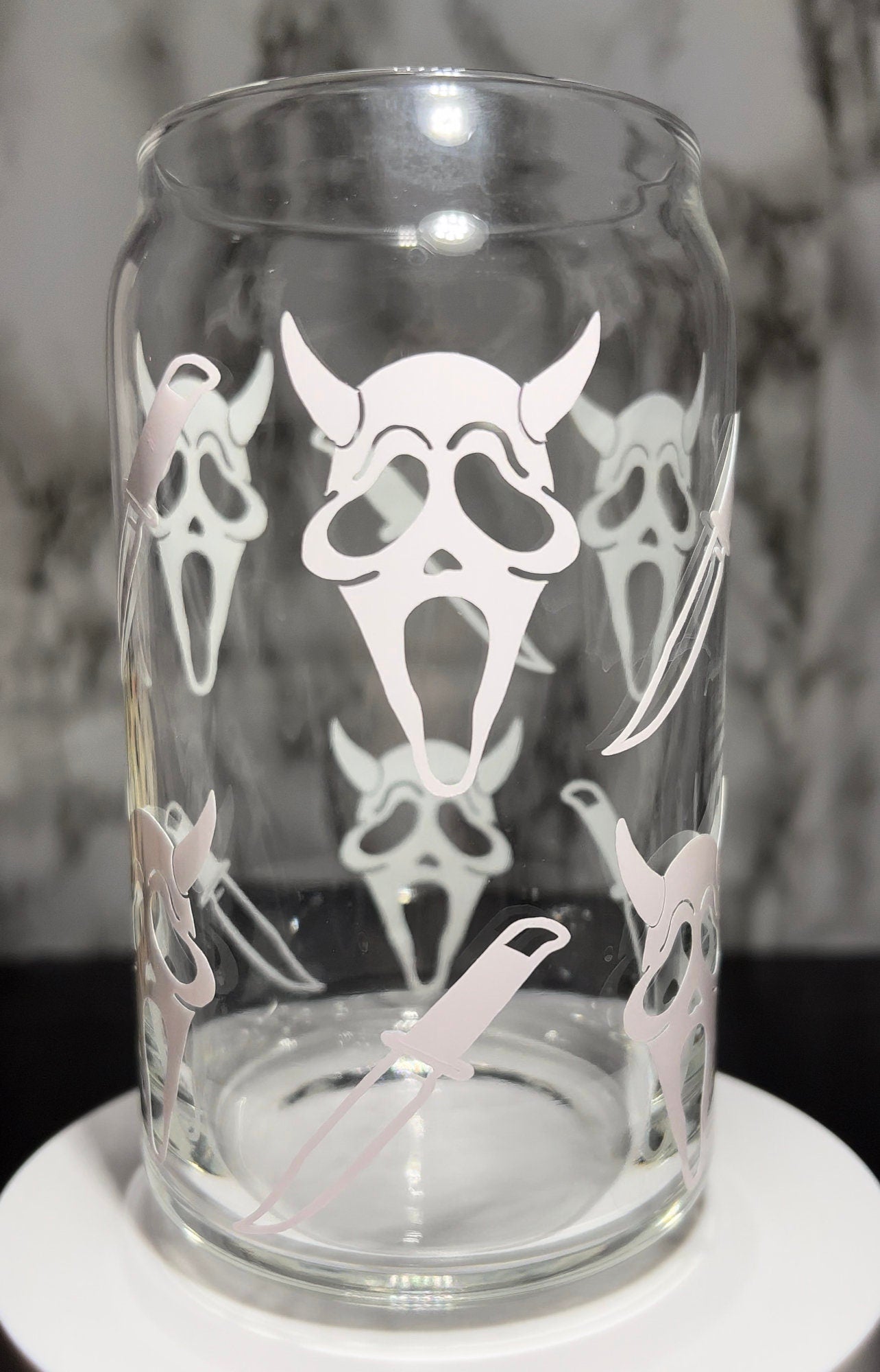 Devil Scream Ghostface color changing permanent vinyl on a libbey beer can glass