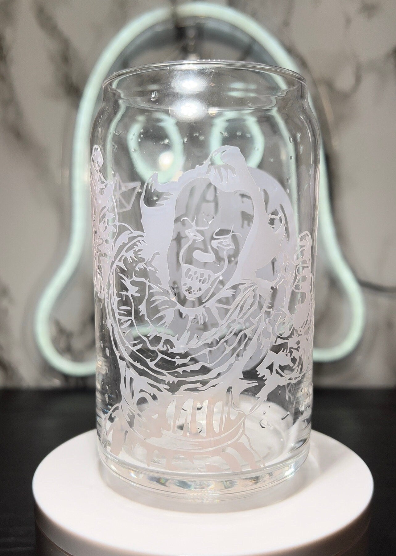 It Movie Pennywise cold color red changing permanent vinyl on a libbey beer can glass