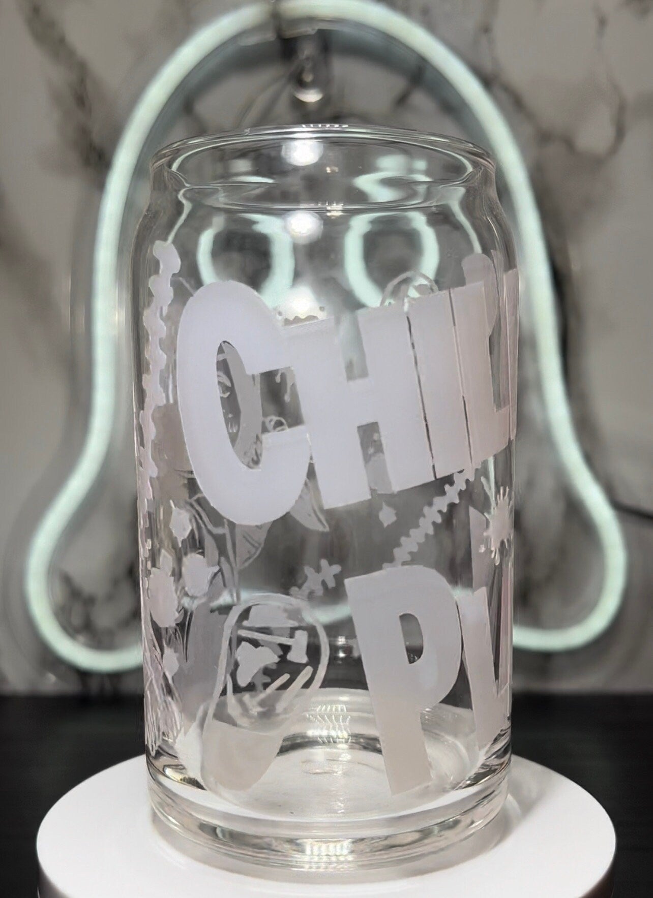 Child's Play Chucky cold color red changing permanent vinyl on a libbey beer can glass