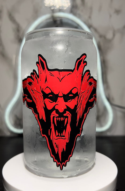 Bram Stoker’s Dracula color changing permanent vinyl on a libbey beer can glass