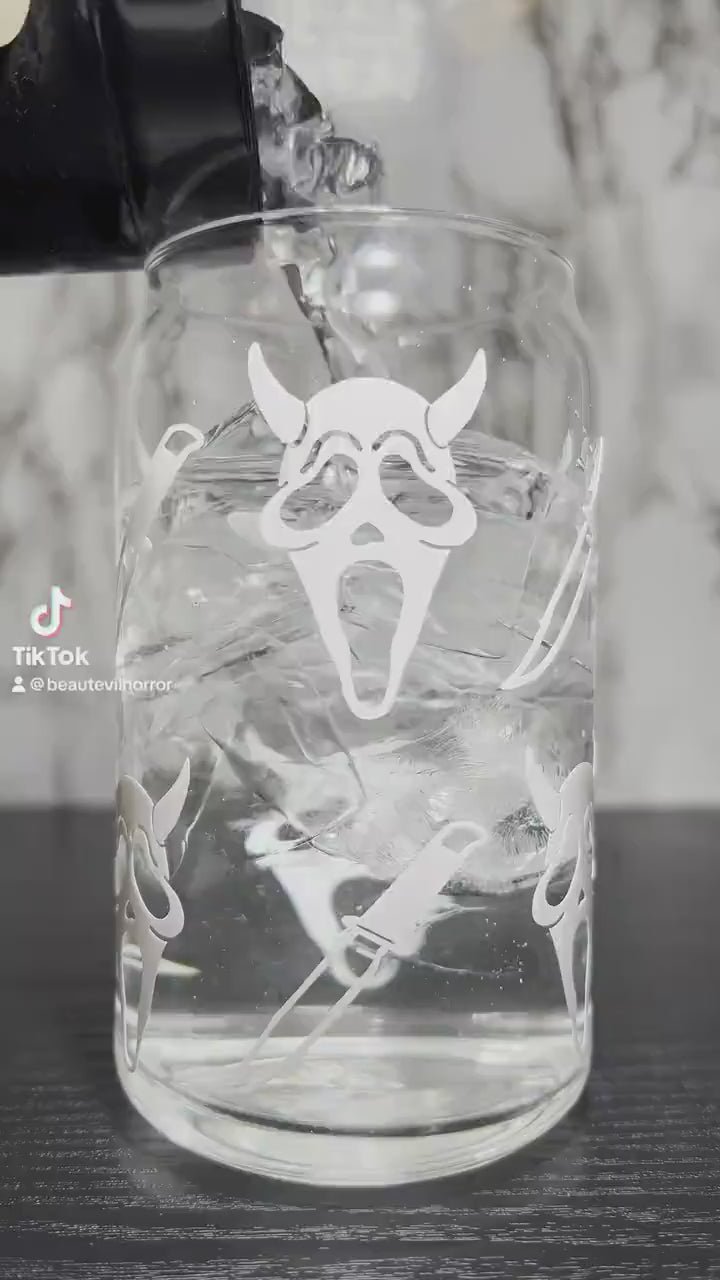 Devil Scream Ghostface color changing permanent vinyl on a libbey beer can glass